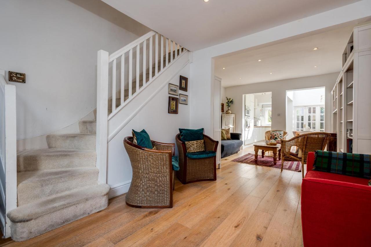 Вилла Characterful & Cosy Jericho House Оксфорд Экстерьер фото